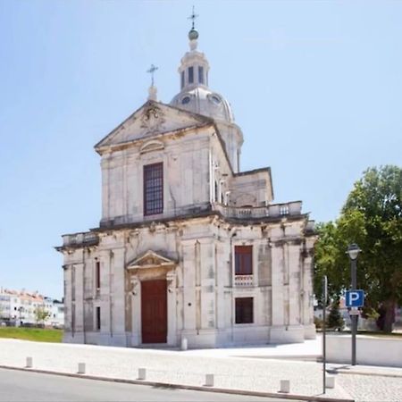 Luxury Artistic Digital Nomad Getaway W/ Terrace Lägenhet Lisboa Exteriör bild