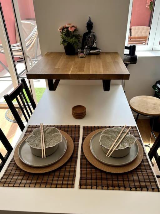 Luxury Artistic Digital Nomad Getaway W/ Terrace Lägenhet Lisboa Exteriör bild