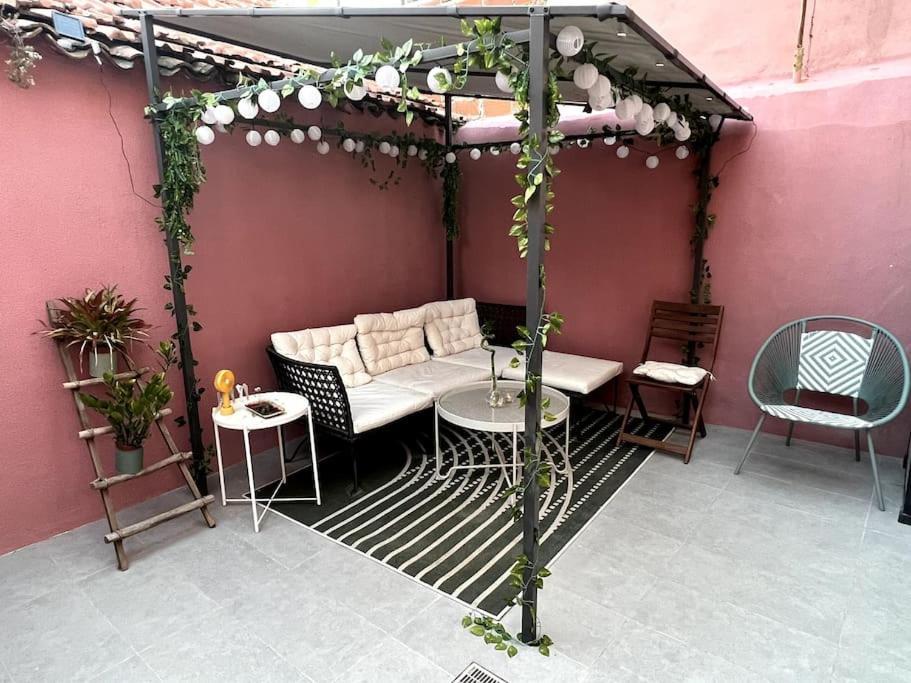 Luxury Artistic Digital Nomad Getaway W/ Terrace Lägenhet Lisboa Exteriör bild