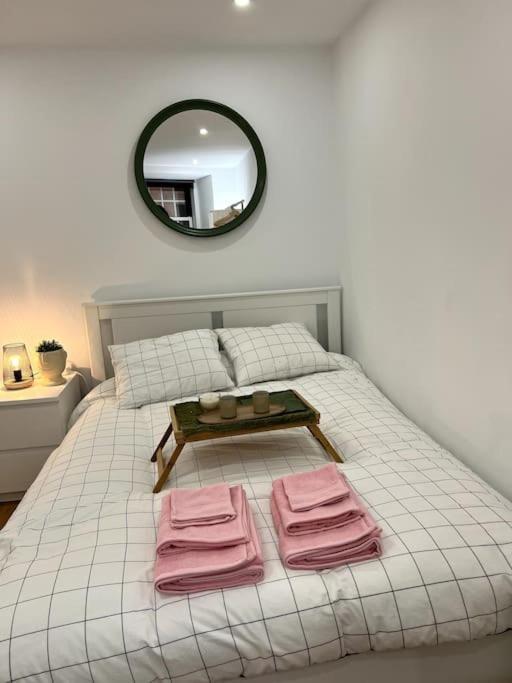 Luxury Artistic Digital Nomad Getaway W/ Terrace Lägenhet Lisboa Exteriör bild