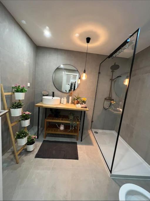 Luxury Artistic Digital Nomad Getaway W/ Terrace Lägenhet Lisboa Exteriör bild