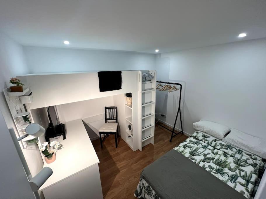Luxury Artistic Digital Nomad Getaway W/ Terrace Lägenhet Lisboa Exteriör bild